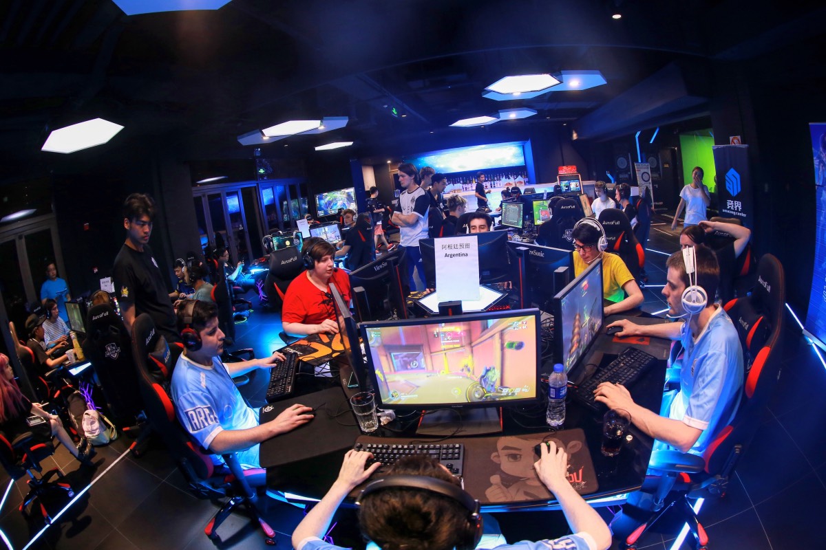 computer games tournaments Professional gamers train at an esports center in Shanghai | Pengta Network Technology