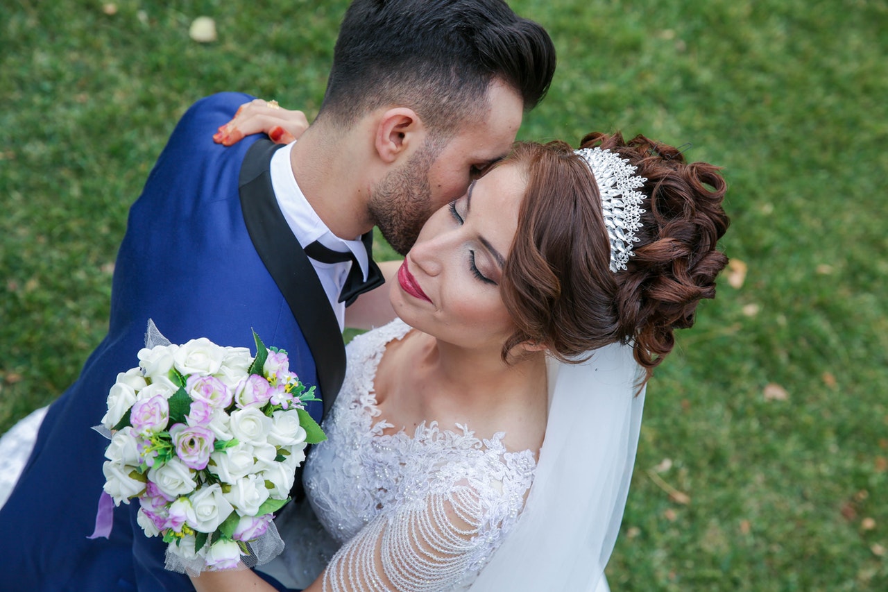 wedding couple dance