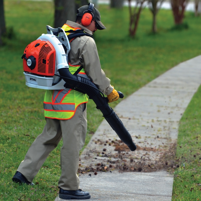 backback leaf blower