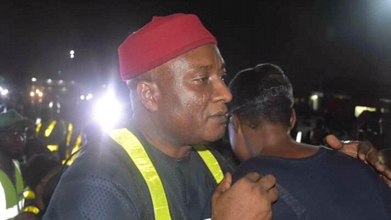 Air Peace CEO, Mr Allen Onyema receiving a rousing applaud as he welcomes back the Nigerians stranded in South-Africa amid Xenophobic attacks after sending an free evacuation/rescue flight at the Murtala Muhammed International Airport Cargo and Hajj Terminal in Lagos on Wednesday, September 11, 2019