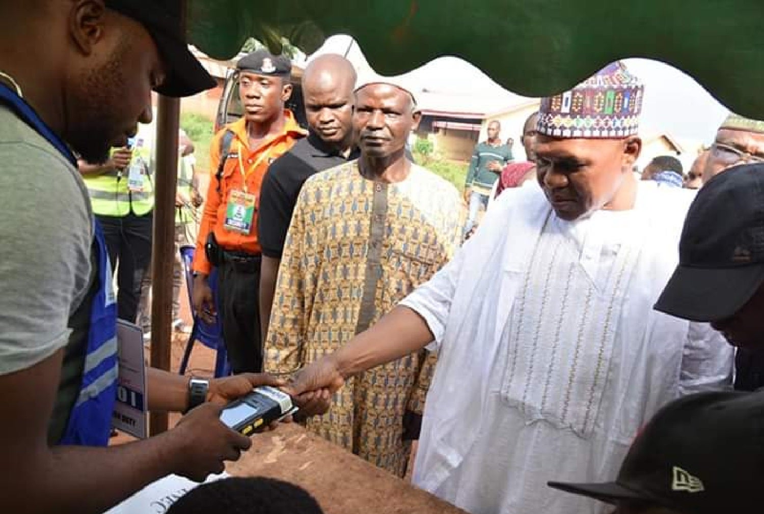 The Peoples Democratic Party (PDP) governorship candidate in Kogi State, Engr Musa Wada, has been accredited and cast his vote. Read more at: https://www.vanguardngr.com/2019/11/kogidecides2019-musa-wada-of-pdp-cast-vote/