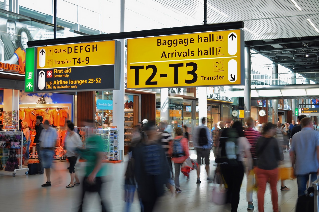 airport transportation, airlines, etiquette