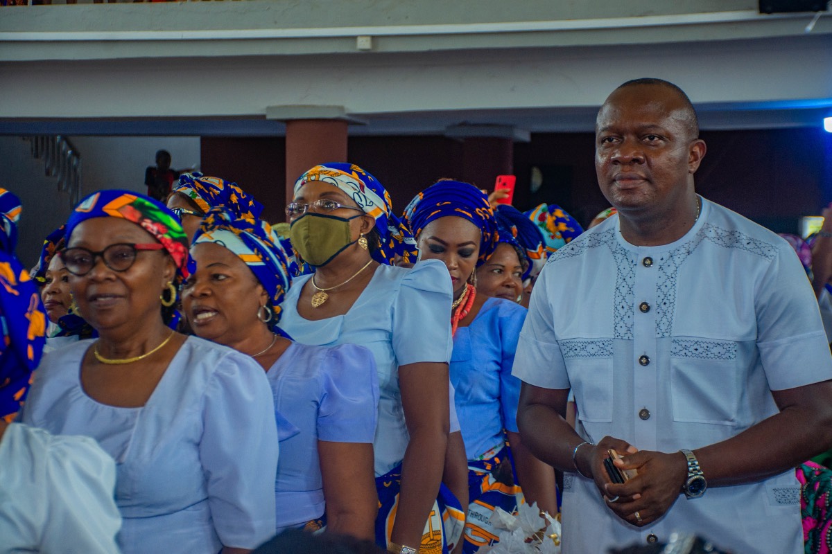 Valentine Ozigbo, the immediate past President and Group CEO of Transcorp Plc, celebrates Mothers Day with Catholic Women at the St Mary's Catholic Church Enugu on Sun, April 18, 2021