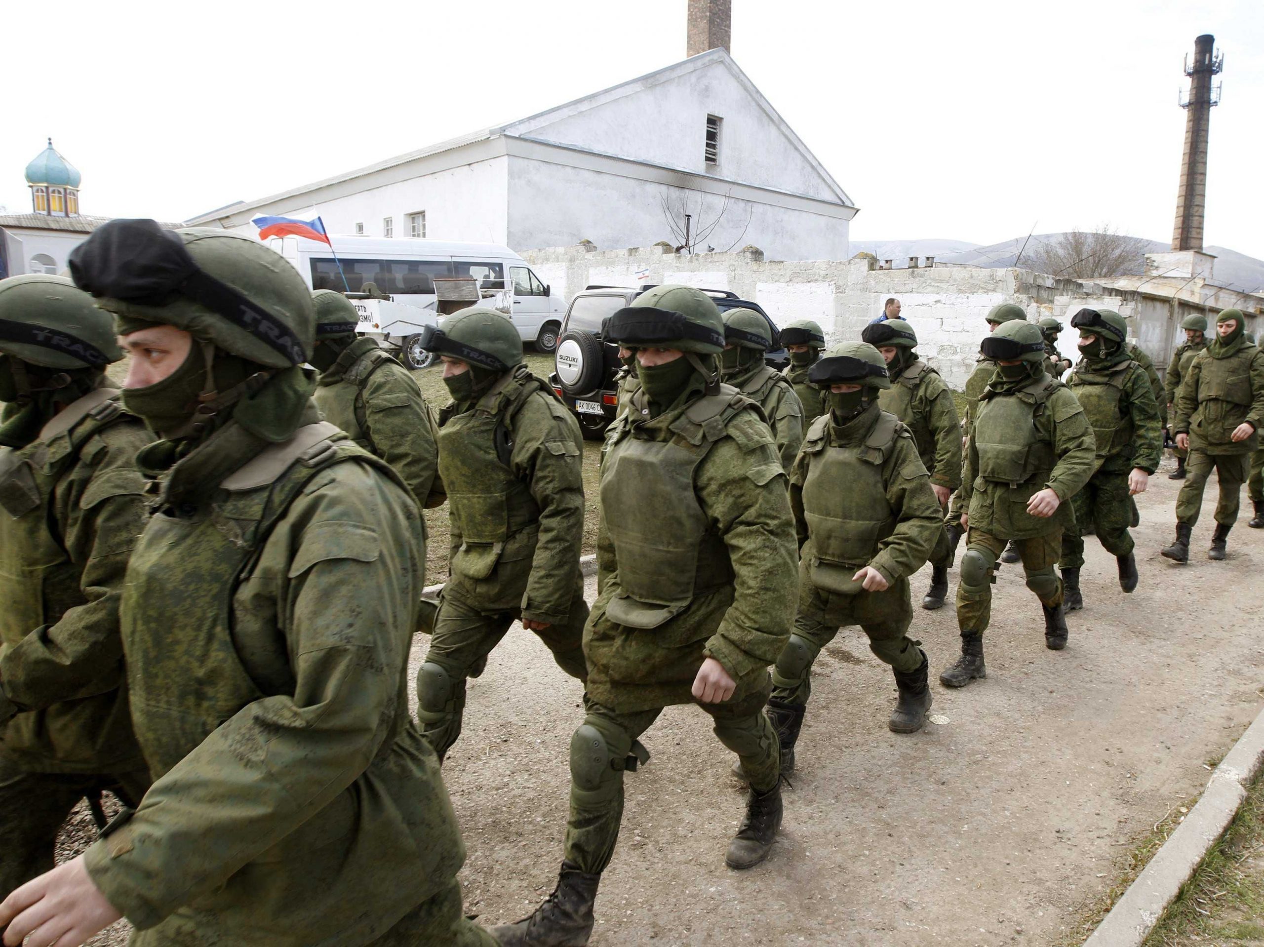 Russian commander troops