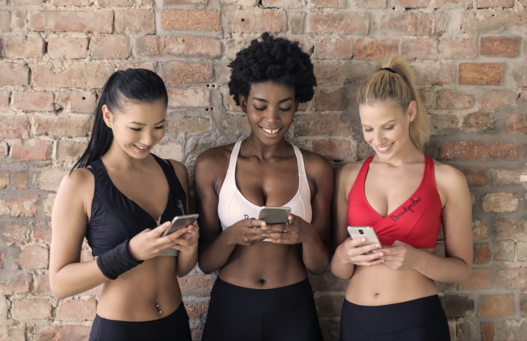 smartphone, fit and healthy