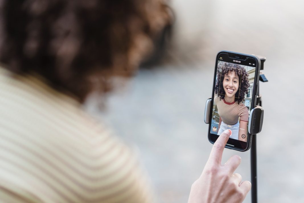 social media influencers mental wellness , social media, personal branding, TikTok Trends, tiktok trend, 12-step guide, instagram influencer