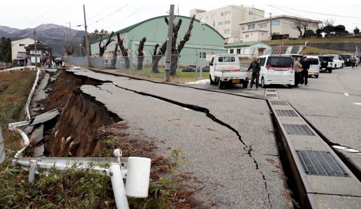Tsunami warning evacuation