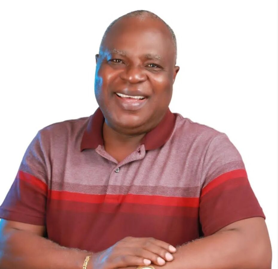Dr Paul Akintelure