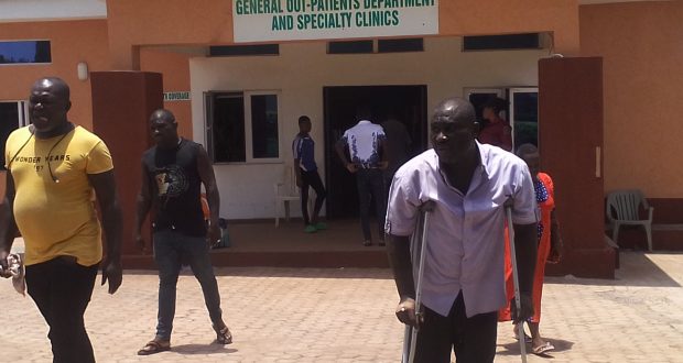 Mgbiligba Anambra (in clutches) pictured at the Orthopedic Hospital in Enugu, Enugu State
