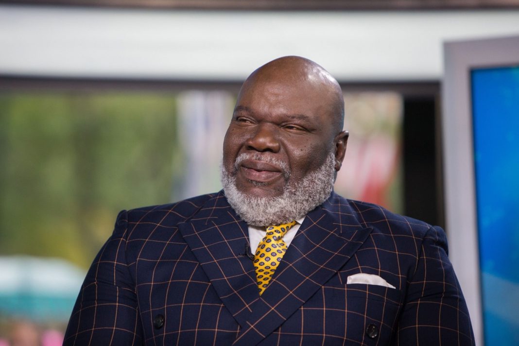 Bishop T.D. Jakes sits down for a television interview on October 9, 2017 | Nathan Congleton/NBCU Photo Bank/NBCUniversal via Getty Images