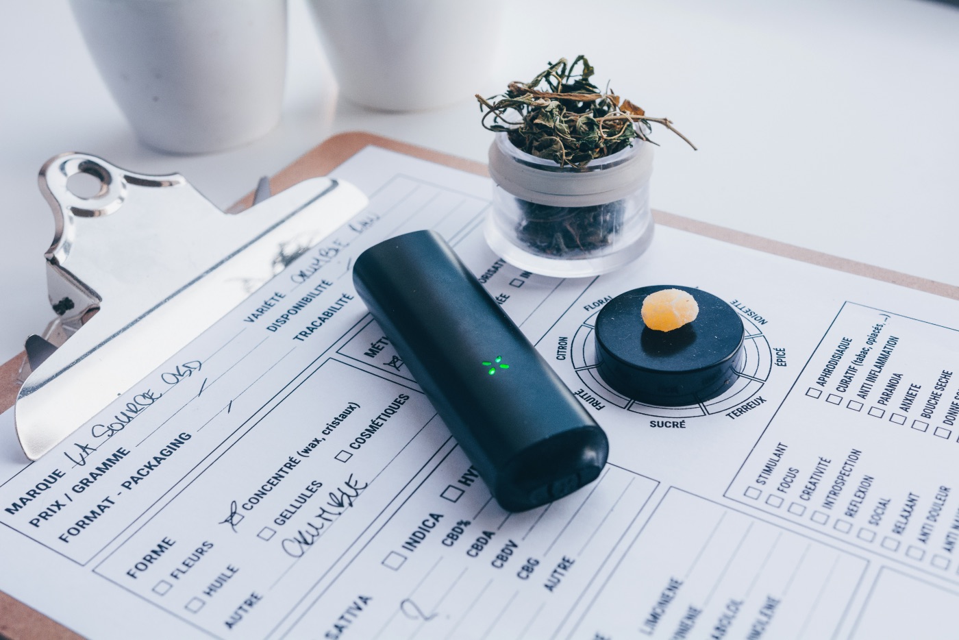 alternatives, vaping, e-cigarettes, smoking, vapourisers,