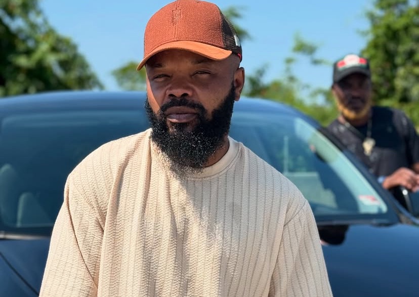 Chinedu Ani (left), a popular OAP and influencer