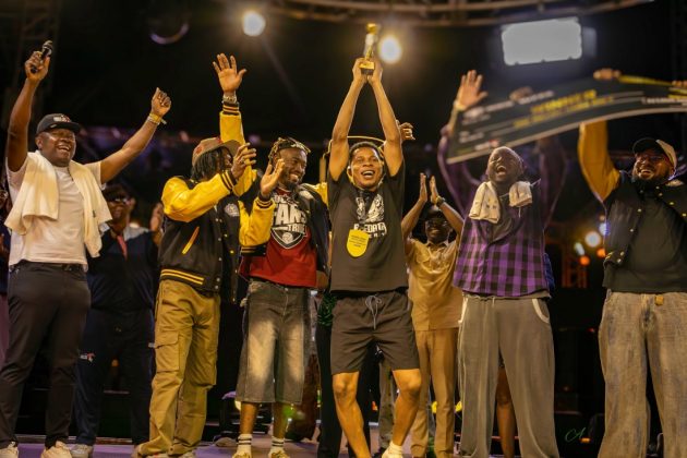 Ezeakabudu “BlessedChild” celebrates his victory at the Predator Energy Freestyle Football Championship 2025 at Ikeja City Mall in Lagos on October 18, 2025, with Valentine Ozigbo, chairman of Feet 'N' Tricks and Board Member of WFFA (left), and members of influencer teams (from L-R) Ogboo Samuel Ebuka, Talkfooty; Iderima Tokoni, Fanstribe; Obi Nduka Kevin, Ultimate Kombo; and Justus Kurotamunoye Hanson, Fanstribe | Alelxis Photos/FNT