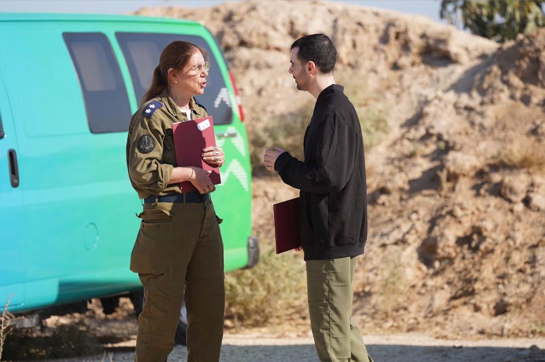 Guy Gilboa-Dalal with an IDF representative. | GPO