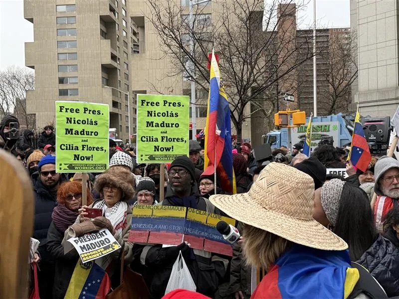 Protesters gather outside a New York City Courthouse ahead of the scheduled appearance of ousted Venezuelan President Nicolás Maduro and his wife, Cilia Flores. Credit: Joshua Rhett Miller/NewsweekRead Less