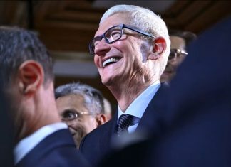 Apple’s iPhone 17 Drives Strong Quarterly Results as Company Faces Pressure on A.I. Iphone 17