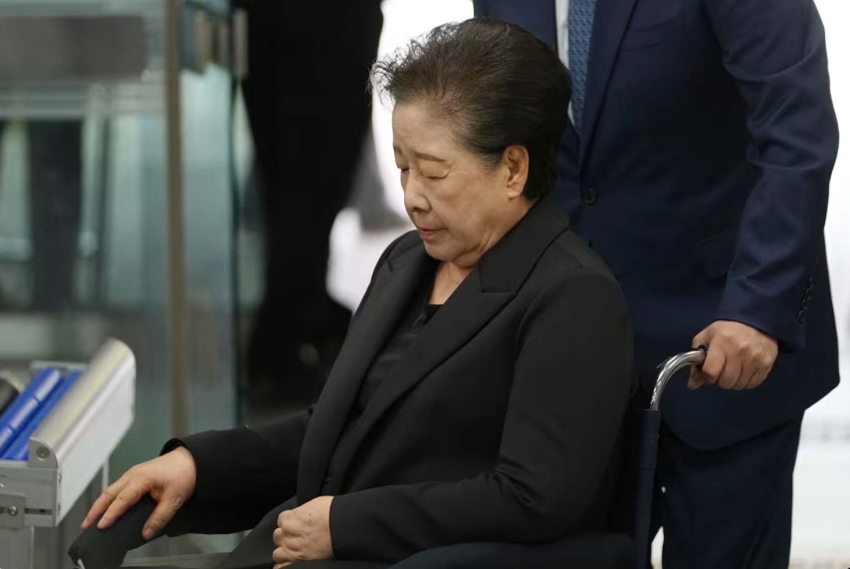 Hak Ja Han, the leader of South Korea's Unification Church, arrives at Seoul Central District Court in Seoul, South Korea Monday, Sept. 22, 20