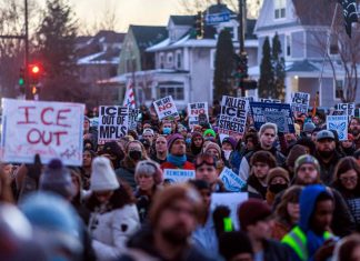 ICE Officer Kills 37-Year-Old Woman During Immigration Operation, Drawing Protests People demonstrate against ICE during a vigil honoring a woman who was shot and killed by an immigration officer earlier in the day in Minneapolis, Minnesota, January 7, 2026. /VCG