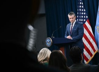 US War Secretary Urges Iranians to ‘Take Advantage’ of Opening for ‘Change’ as Conflict Deepens US Defense Secretary Pete Hegseth
