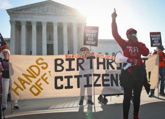 US Supreme Court Hears Arguments on Trump’s Bid to Restrict Birthright Citizenship Demonstrators protest outside the Supreme Court on Wednesday.