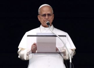 Pope Leo XIV Condemns Iran Conflict, Presses Trump to Seek Peace Before Easter Pope Leo XIV leads the Angelus prayer at the Vatican on Sunday, March 1, 2026. | Guglielmo Mangiapane/Reuters