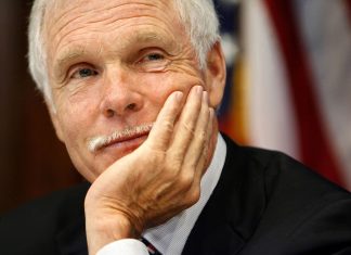 Ted Turner, Maverick Who Founded CNN and Changed How the World Watched News, Dies at 87 Ted Turner