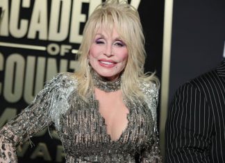 How Music Legend Dolly Parton Built a $450 Million Fortune From Songs and Dollywood Dolly Parton