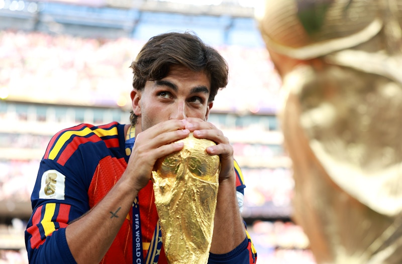 Kiss, Spain, world cup