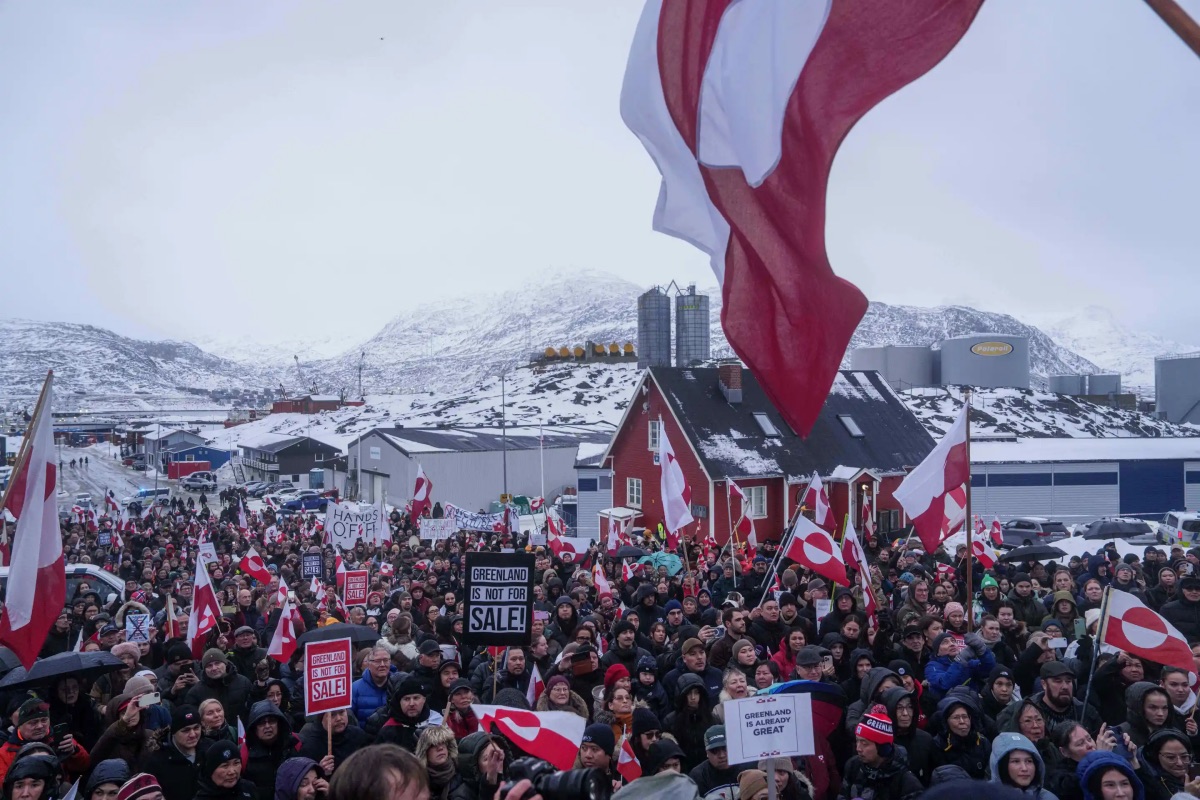 NUUK, GREENLAND – JANUARY 17: Demonstrators protest President Donald Trump’s policy towards Greenland outside the United States Consulate in Nuuk on Saturday, January 17, 2026. | 