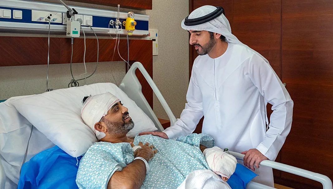 Dubai Crown Prince and UAE Deputy Prime Minister Sheikh Hamdan bin Mohammed bin Rashid Al Maktoum speaks with injured flydubai pilot Captain Smit Machchhar during a hospital visit in Abu Dhabi on Saturday, October 3, 2026. |