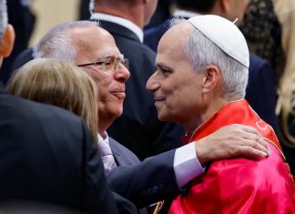 Pope Leo XIV and His Elder Brother Both Battling Cancer, Family Reveals Pope Leo XIV