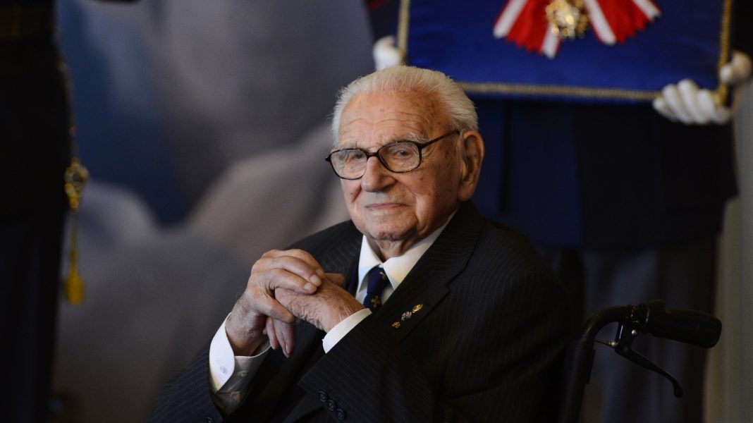 Nicholas Winton, Nicholas Winton surrounded by adults who were among the children rescued from Czechoslovakia